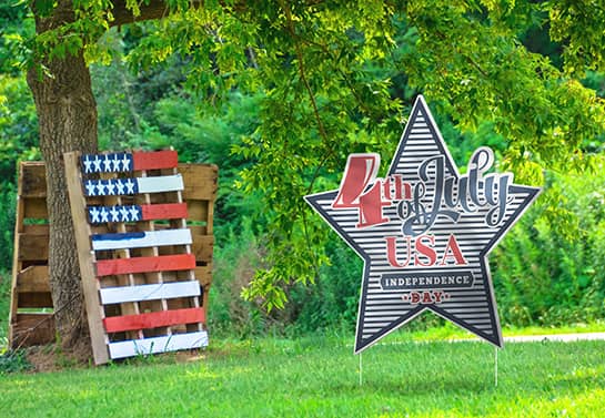 star-shaped 4th of July decoration idea displaying the word USA