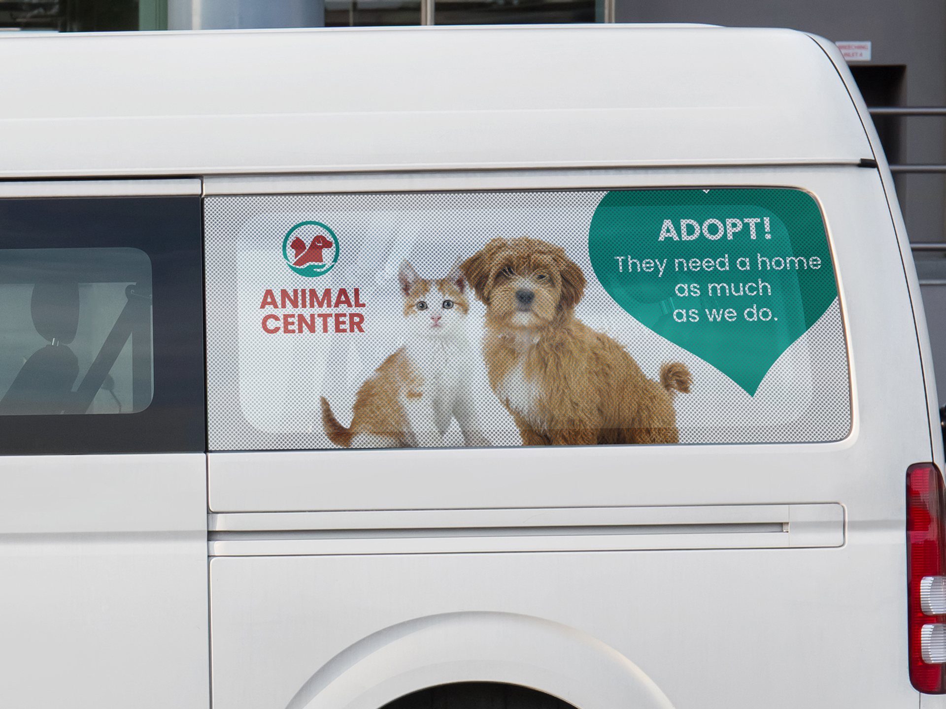 A functional car decal on the window in perforated quality for Animal Center.