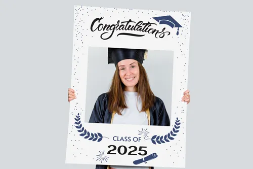 Graduation signs selfie frame with handwritten font and cap icon