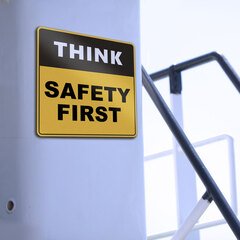 Workplace Safety Tips Plus 5 Types of Safety Signs to Establish Security Workplace Safety Tips Plus 5 Types of Safety Signs to Establish Security