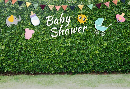 Baby shower decorated hedge Baby-shower-decorated-hedge