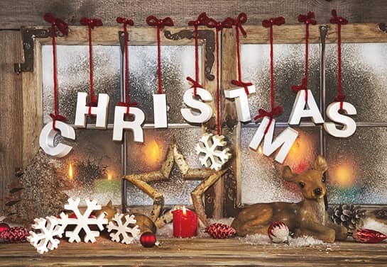 Christmas-wooden-letters-decor