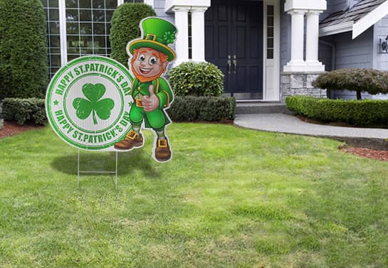 Happy St. Patrick's Day Leprechaun yard decoration idea Happy-St