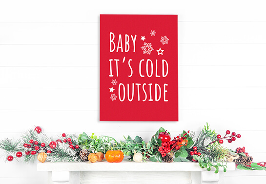 Wooden-Christmas-decor-on-wall