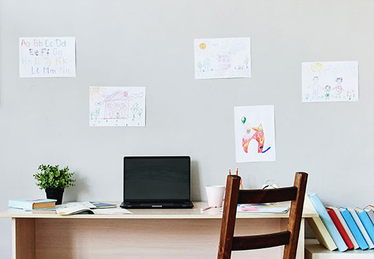 children drawings on wall children-drawings-on-wall