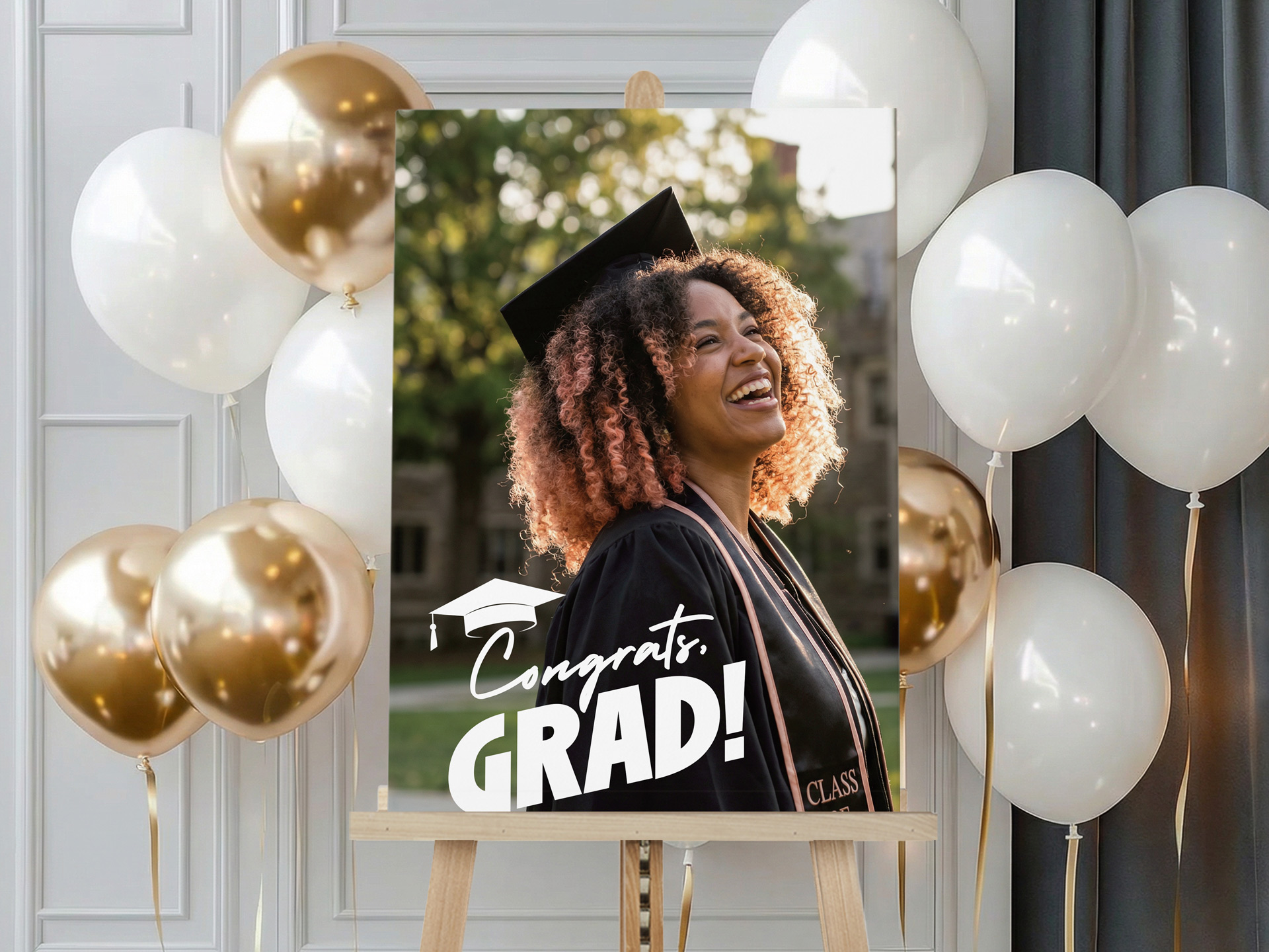 congrats-grad-photographic-graduation-sign