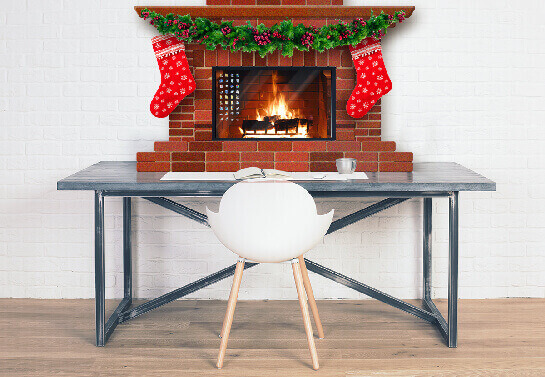 office-computer-screen-decoration-idea-with-fireplace