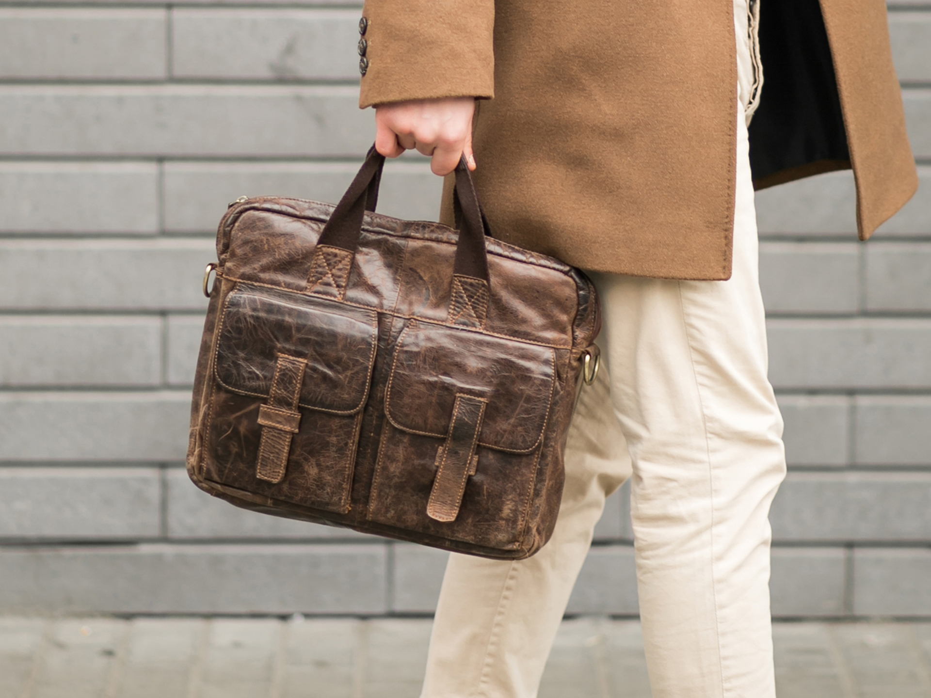 vintage-leather-briefcase-bag