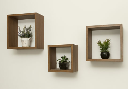 wooden-DIY-living-room-wall-decor